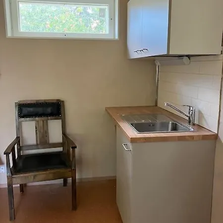 Garden House Near Centre